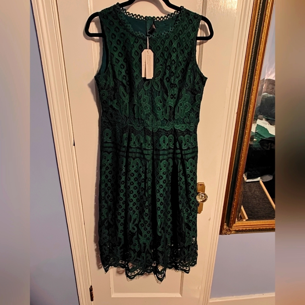 Emerald Sleeveless Midi Dress